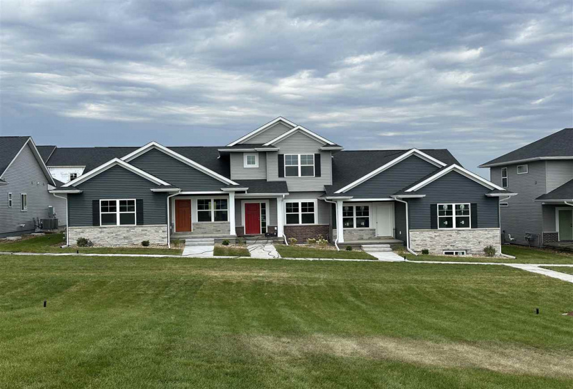 633 Catherine Dr, Tiffin, 52340, 4 Bedrooms Bedrooms, ,3 BathroomsBathrooms,Single Family/acreage,For Sale,633 Catherine Dr,202500642