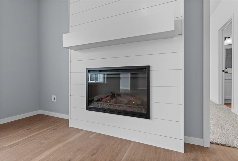 945 Eisenhower Blvd, North Liberty, 52317, 2 Bedrooms Bedrooms, ,2 BathroomsBathrooms,Single Family/acreage,For Sale,945 Eisenhower Blvd,202501287