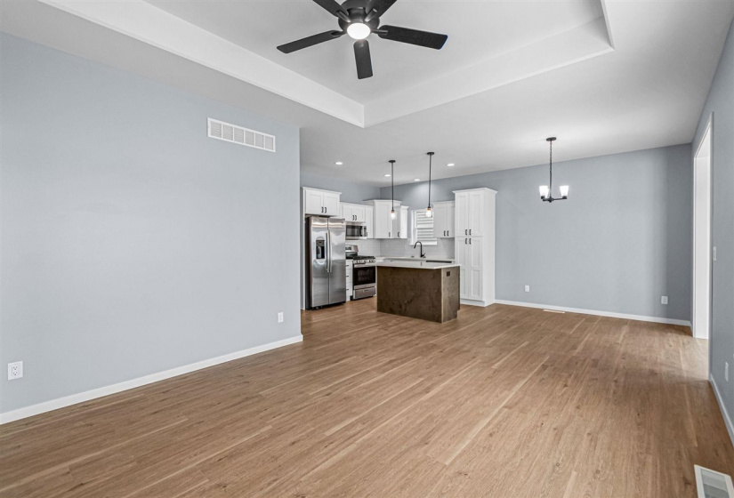 945 Eisenhower Blvd, North Liberty, 52317, 2 Bedrooms Bedrooms, ,2 BathroomsBathrooms,Single Family/acreage,For Sale,945 Eisenhower Blvd,202501287