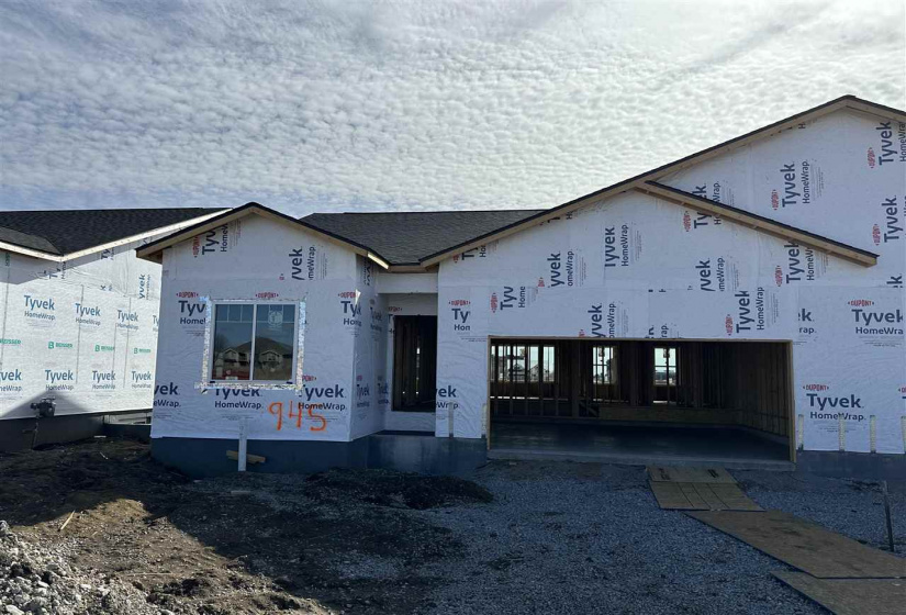 945 Eisenhower Blvd, North Liberty, 52317, 2 Bedrooms Bedrooms, ,2 BathroomsBathrooms,Single Family/acreage,For Sale,945 Eisenhower Blvd,202501287