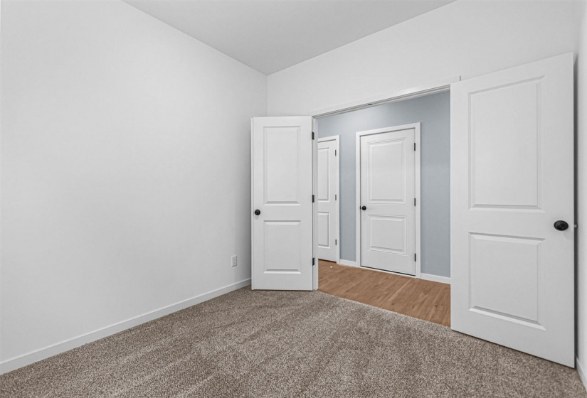 945 Eisenhower Blvd, North Liberty, 52317, 2 Bedrooms Bedrooms, ,2 BathroomsBathrooms,Single Family/acreage,For Sale,945 Eisenhower Blvd,202501287