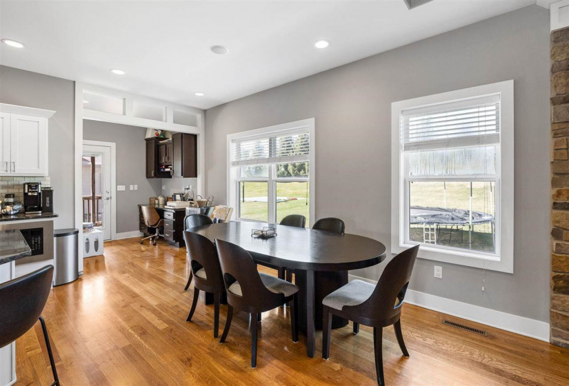 2990 High Bluff Dr, Coralville, 52241, 5 Bedrooms Bedrooms, ,3 BathroomsBathrooms,Single Family/acreage,For Sale,2990 High Bluff Dr,202502376