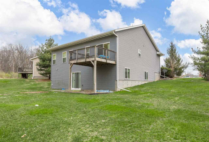 2091 Mackinaw Dr, Iowa City, 52245, 4 Bedrooms Bedrooms, ,3 BathroomsBathrooms,Single Family/acreage,For Sale,2091 Mackinaw Dr,202502660