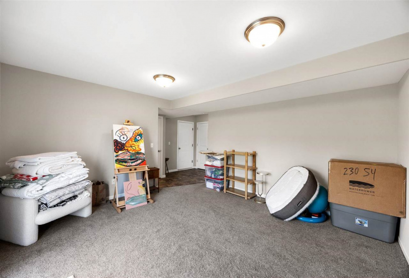 1041 Manitou Trail, Iowa City, 52245, 4 Bedrooms Bedrooms, ,3 BathroomsBathrooms,Single Family/acreage,For Sale,1041 Manitou Trail,202502661