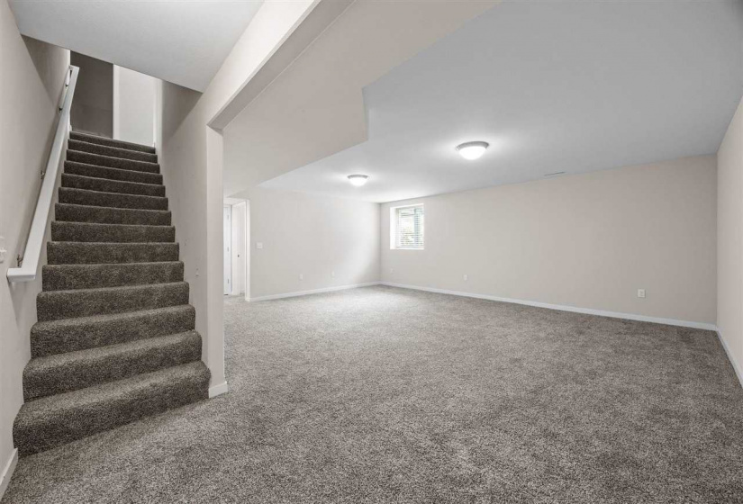 269 Danielle St, Iowa City, 52245, 4 Bedrooms Bedrooms, ,3 BathroomsBathrooms,Single Family/acreage,For Sale,269 Danielle St,202504215