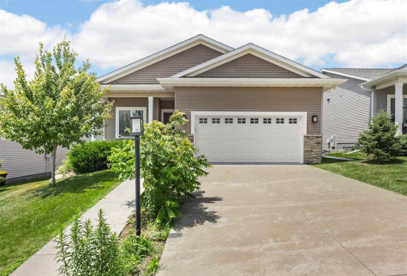 281 Danielle St, Iowa City, 52245, 4 Bedrooms Bedrooms, ,3 BathroomsBathrooms,Single Family/acreage,For Sale,281 Danielle St,202504218
