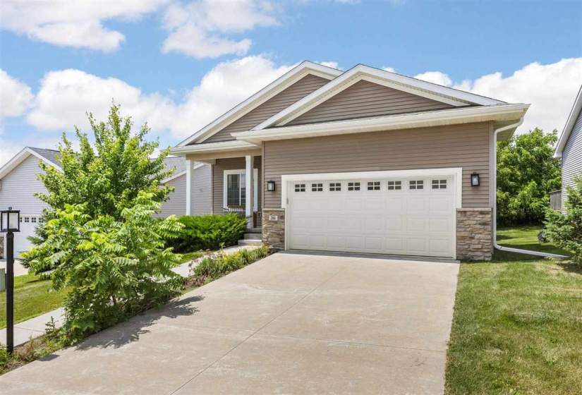 281 Danielle St, Iowa City, 52245, 4 Bedrooms Bedrooms, ,3 BathroomsBathrooms,Single Family/acreage,For Sale,281 Danielle St,202504218