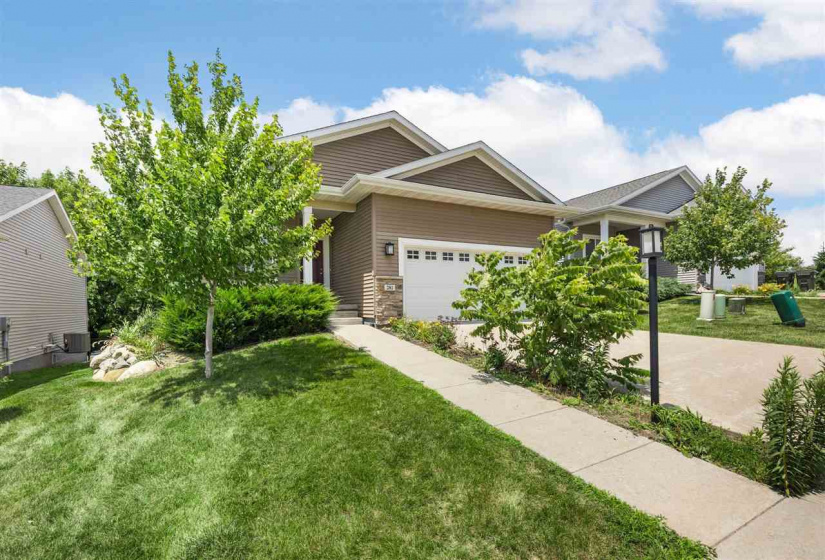 281 Danielle St, Iowa City, 52245, 4 Bedrooms Bedrooms, ,3 BathroomsBathrooms,Single Family/acreage,For Sale,281 Danielle St,202504218
