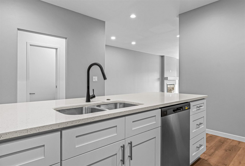 639 Catherine Dr, Tiffin, 52340, 4 Bedrooms Bedrooms, ,4 BathroomsBathrooms,Single Family/acreage,For Sale,639 Catherine Dr,202506367 639 Catherine Dr, Tiffin, 52340, 4 Bedrooms Bedrooms, ,4 BathroomsBathrooms,Single Family/acreage,For Sale,639 Catherine Dr,202506367