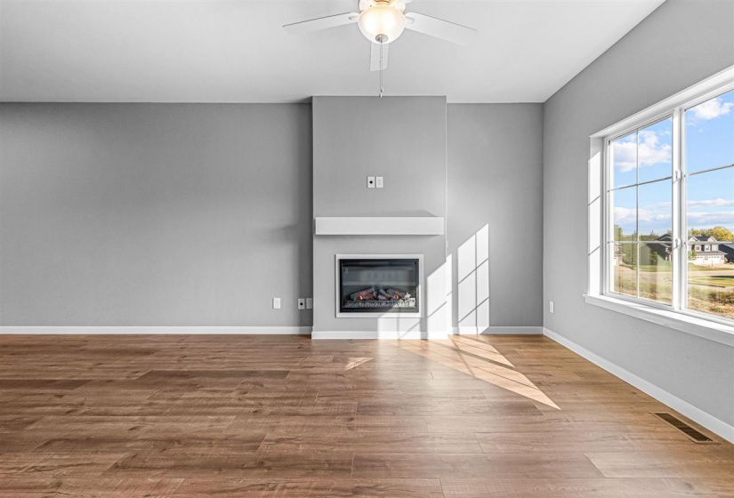 639 Catherine Dr, Tiffin, 52340, 4 Bedrooms Bedrooms, ,4 BathroomsBathrooms,Single Family/acreage,For Sale,639 Catherine Dr,202506367 639 Catherine Dr, Tiffin, 52340, 4 Bedrooms Bedrooms, ,4 BathroomsBathrooms,Single Family/acreage,For Sale,639 Catherine Dr,202506367