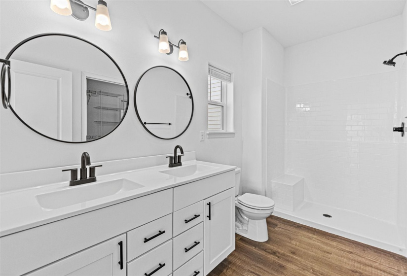 997 Thomas Cir, Tiffin, 52340, 4 Bedrooms Bedrooms, ,3 BathroomsBathrooms,Single Family/acreage,For Sale,997 Thomas Cir,202600444