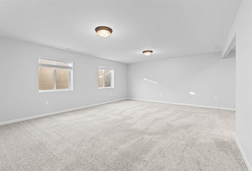 997 Thomas Cir, Tiffin, 52340, 4 Bedrooms Bedrooms, ,3 BathroomsBathrooms,Single Family/acreage,For Sale,997 Thomas Cir,202600444