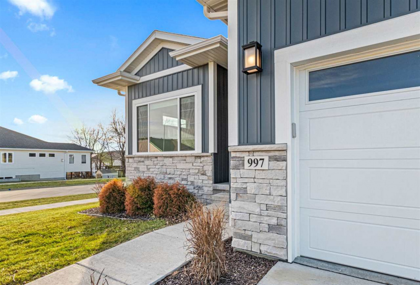 997 Thomas Cir, Tiffin, 52340, 4 Bedrooms Bedrooms, ,3 BathroomsBathrooms,Single Family/acreage,For Sale,997 Thomas Cir,202600444