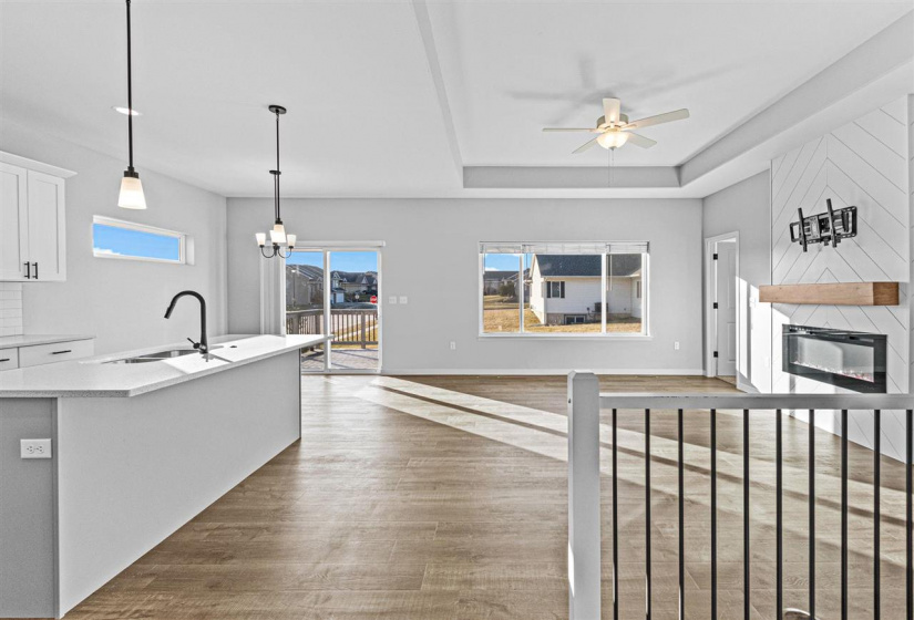 997 Thomas Cir, Tiffin, 52340, 4 Bedrooms Bedrooms, ,3 BathroomsBathrooms,Single Family/acreage,For Sale,997 Thomas Cir,202600444