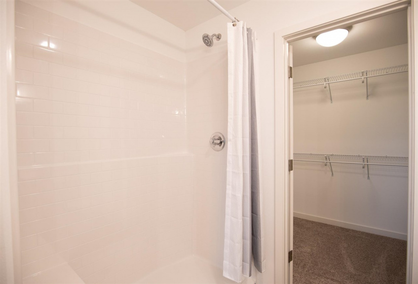 637 Catherine Dr, Tiffin, 52340, 4 Bedrooms Bedrooms, ,4 BathroomsBathrooms,Single Family/acreage,For Sale,637 Catherine Dr,202600919