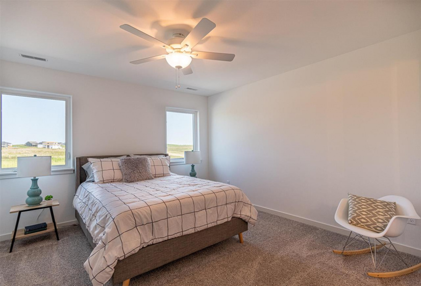 637 Catherine Dr, Tiffin, 52340, 4 Bedrooms Bedrooms, ,4 BathroomsBathrooms,Single Family/acreage,For Sale,637 Catherine Dr,202600919