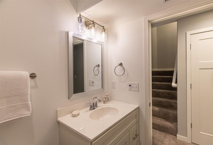 641 Catherine Dr, Tiffin, 52340, 4 Bedrooms Bedrooms, ,4 BathroomsBathrooms,Single Family/acreage,For Sale,641 Catherine Dr,202600920