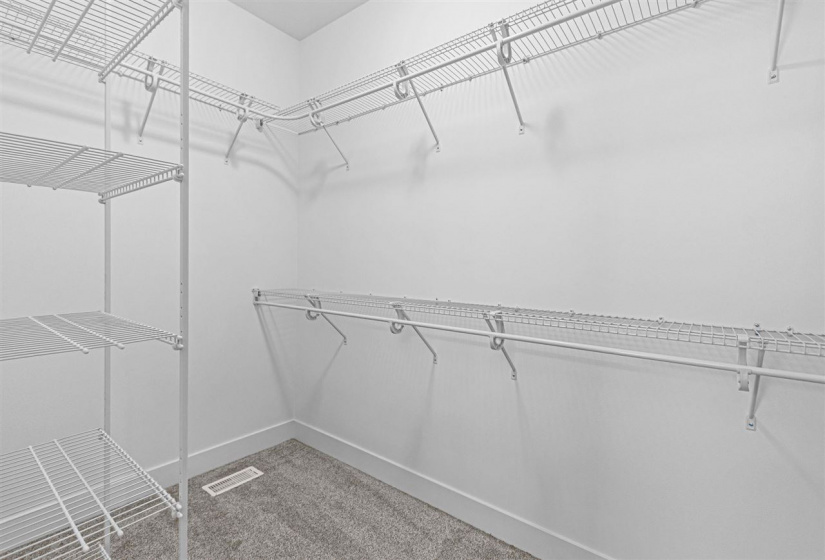 260 Pine Grove Ln, Iowa City, 52246, 4 Bedrooms Bedrooms, ,3 BathroomsBathrooms,Single Family/acreage,For Sale,260 Pine Grove Ln,202601060