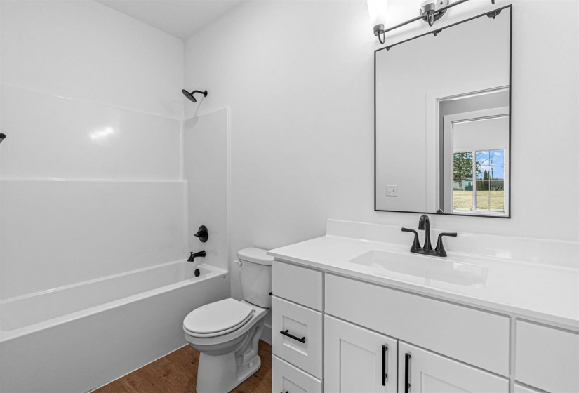 260 Pine Grove Ln, Iowa City, 52246, 4 Bedrooms Bedrooms, ,3 BathroomsBathrooms,Single Family/acreage,For Sale,260 Pine Grove Ln,202601060