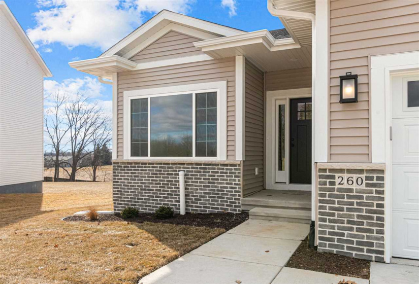 260 Pine Grove Ln, Iowa City, 52246, 4 Bedrooms Bedrooms, ,3 BathroomsBathrooms,Single Family/acreage,For Sale,260 Pine Grove Ln,202601060