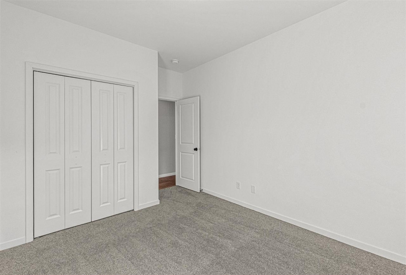 270 Pine Grove Ln, Iowa City, 52446, 5 Bedrooms Bedrooms, ,3 BathroomsBathrooms,Single Family/acreage,For Sale,270 Pine Grove Ln,202601061