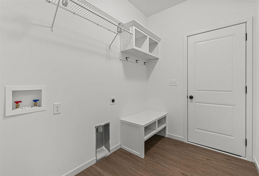 270 Pine Grove Ln, Iowa City, 52446, 5 Bedrooms Bedrooms, ,3 BathroomsBathrooms,Single Family/acreage,For Sale,270 Pine Grove Ln,202601061