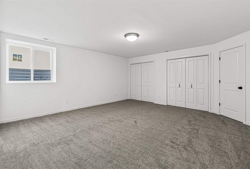 270 Pine Grove Ln, Iowa City, 52446, 5 Bedrooms Bedrooms, ,3 BathroomsBathrooms,Single Family/acreage,For Sale,270 Pine Grove Ln,202601061