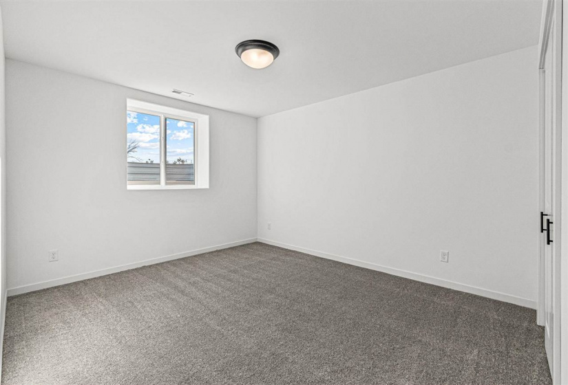 270 Pine Grove Ln, Iowa City, 52446, 5 Bedrooms Bedrooms, ,3 BathroomsBathrooms,Single Family/acreage,For Sale,270 Pine Grove Ln,202601061