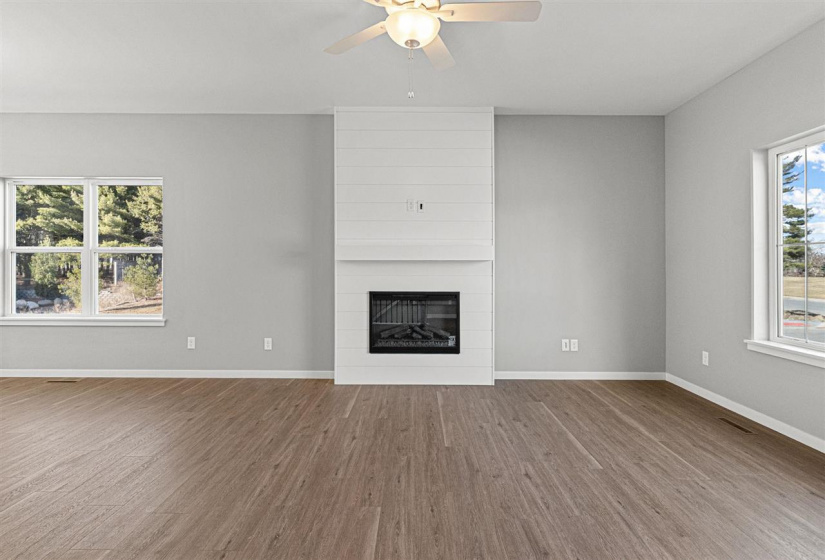 270 Pine Grove Ln, Iowa City, 52446, 5 Bedrooms Bedrooms, ,3 BathroomsBathrooms,Single Family/acreage,For Sale,270 Pine Grove Ln,202601061