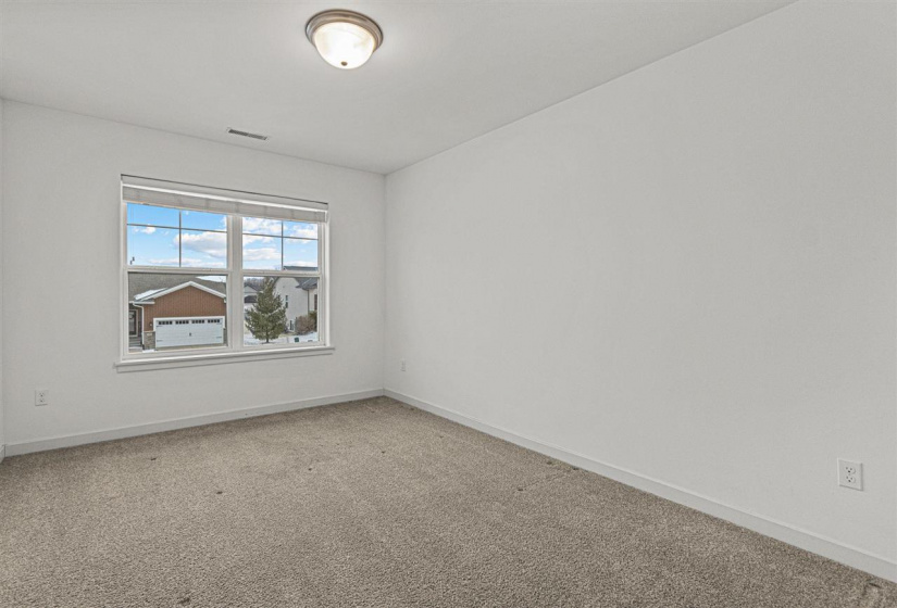 4007 Lillian St, Iowa City, 52245, 4 Bedrooms Bedrooms, ,4 BathroomsBathrooms,Single Family/acreage,For Sale,4007 Lillian St,202601300