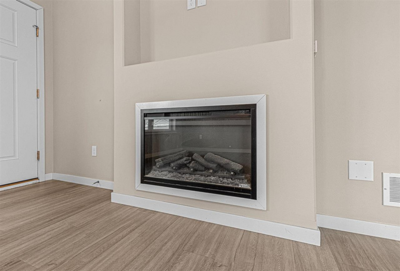 4007 Lillian St, Iowa City, 52245, 4 Bedrooms Bedrooms, ,4 BathroomsBathrooms,Single Family/acreage,For Sale,4007 Lillian St,202601300