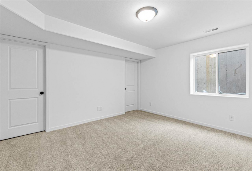 1210 Priscilla Ct, North Liberty, 52317, 5 Bedrooms Bedrooms, ,3 BathroomsBathrooms,Single Family/acreage,For Sale,1210 Priscilla Ct,202601307