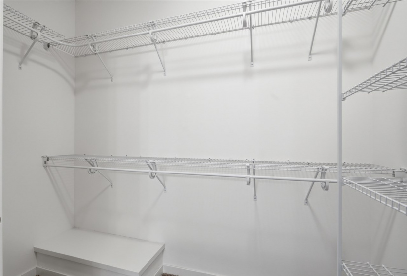 945 Eisenhower Blvd, North Liberty, 52317, 4 Bedrooms Bedrooms, ,3 BathroomsBathrooms,Single Family/acreage,For Sale,945 Eisenhower Blvd,202601854