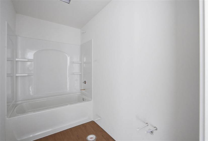 945 Eisenhower Blvd, North Liberty, 52317, 4 Bedrooms Bedrooms, ,3 BathroomsBathrooms,Single Family/acreage,For Sale,945 Eisenhower Blvd,202601854