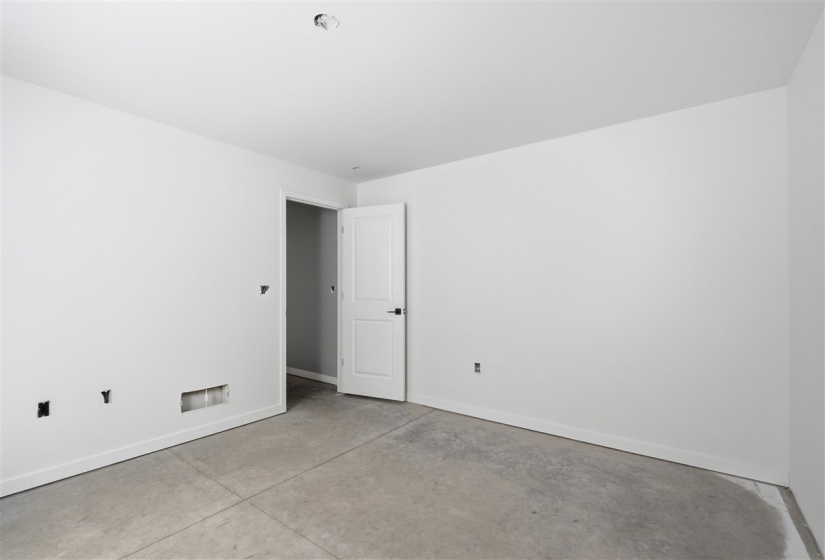 945 Eisenhower Blvd, North Liberty, 52317, 4 Bedrooms Bedrooms, ,3 BathroomsBathrooms,Single Family/acreage,For Sale,945 Eisenhower Blvd,202601854