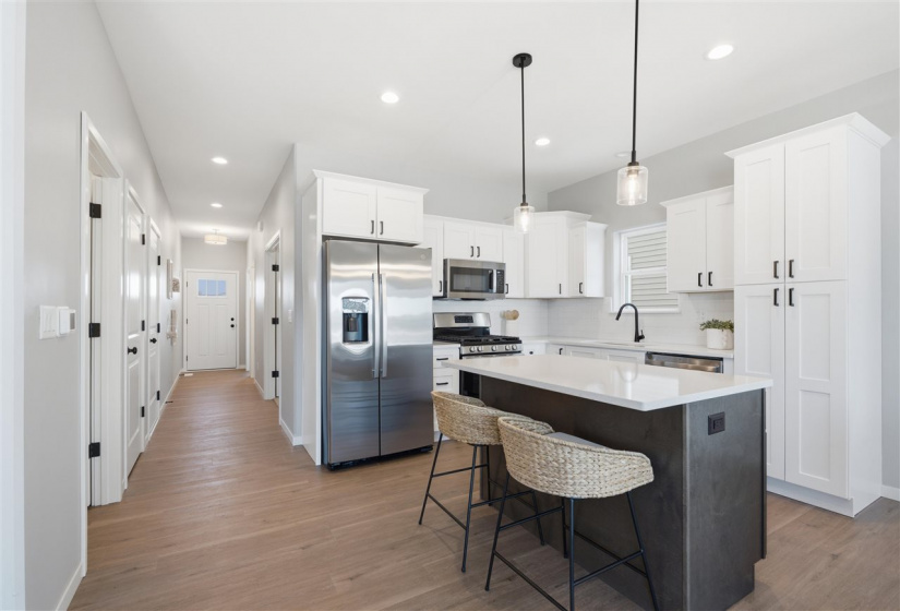 945 Eisenhower Blvd, North Liberty, 52317, 4 Bedrooms Bedrooms, ,3 BathroomsBathrooms,Single Family/acreage,For Sale,945 Eisenhower Blvd,202601854