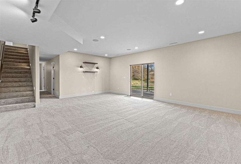 2357 Oak Ln Ct SW, Iowa City, 52240, 4 Bedrooms Bedrooms, ,3 BathroomsBathrooms,Single Family/acreage,For Sale,2357 Oak Ln Ct SW,202603055