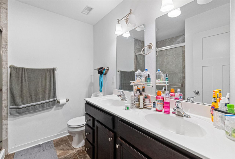 323 Sunset Pl, North Liberty, 52317, 3 Bedrooms Bedrooms, ,3 BathroomsBathrooms,Single Family/acreage,For Sale,323 Sunset Pl,202603174