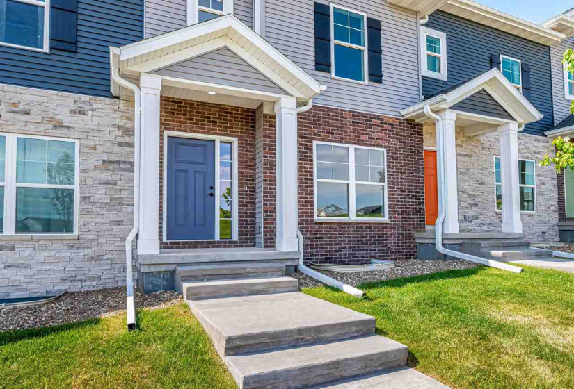 628 Catherine Dr, Tiffin, 52340, 3 Bedrooms Bedrooms, ,4 BathroomsBathrooms,Single Family/acreage,For Sale,628 Catherine Dr,202603717