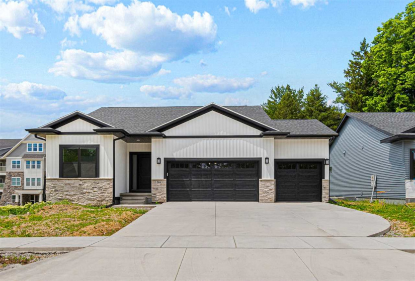 284 Pine Grove Ln, Iowa City, 52246, 5 Bedrooms Bedrooms, ,3 BathroomsBathrooms,Single Family/acreage,For Sale,284 Pine Grove Ln,202605569