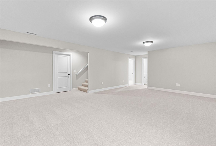 284 Pine Grove Ln, Iowa City, 52246, 5 Bedrooms Bedrooms, ,3 BathroomsBathrooms,Single Family/acreage,For Sale,284 Pine Grove Ln,202605569