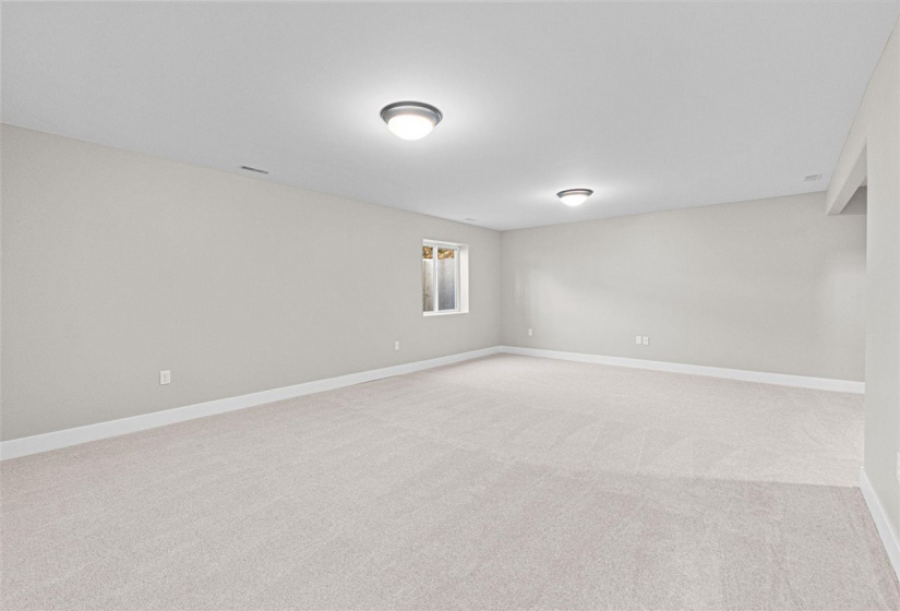 284 Pine Grove Ln, Iowa City, 52246, 5 Bedrooms Bedrooms, ,3 BathroomsBathrooms,Single Family/acreage,For Sale,284 Pine Grove Ln,202605569